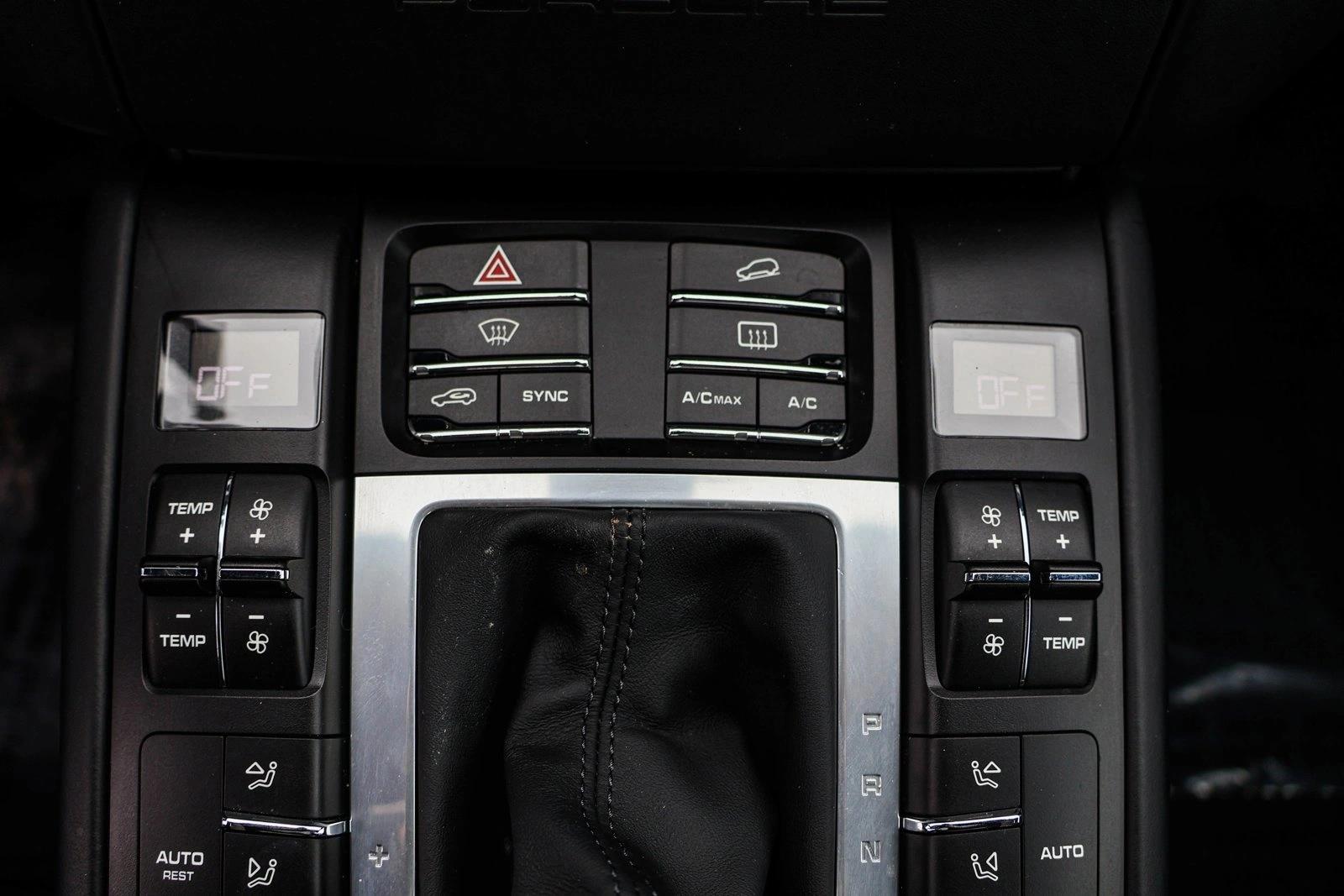 2018 PORSCHE MACAN - Image 20