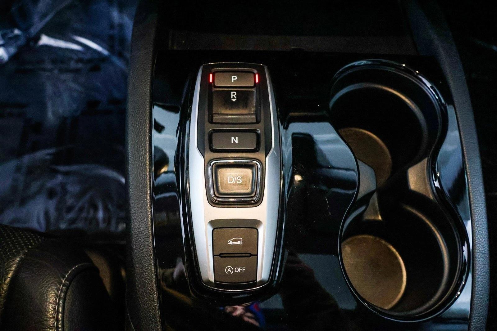 2017 HONDA PILOT - Image 21