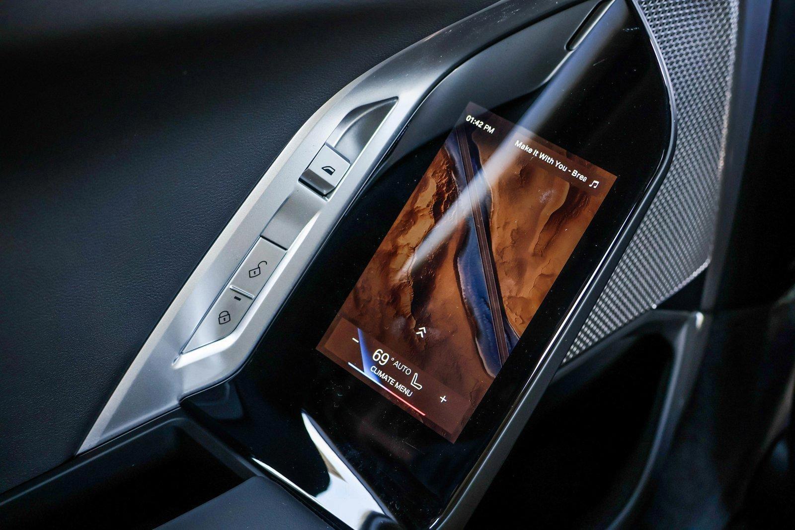 2025 BMW 7 Series 760i - Photo 21