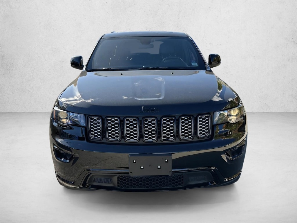 Used 2021 Jeep Grand Cherokee Laredo SUV