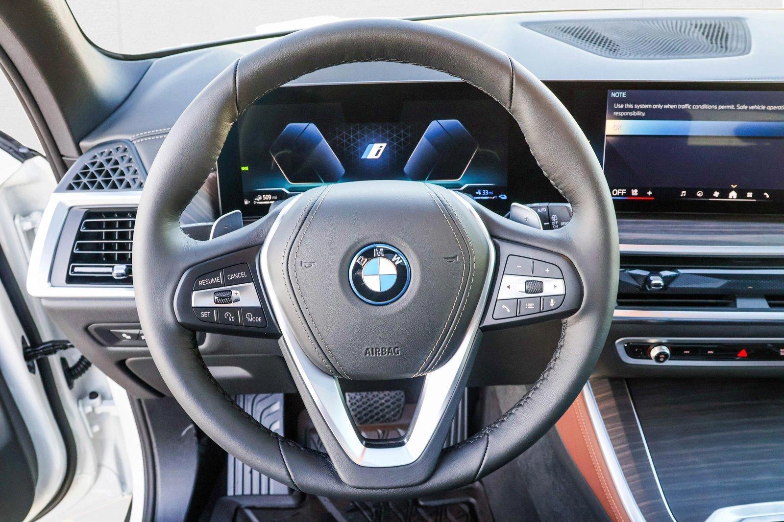 2025 BMW X5 - Image 13