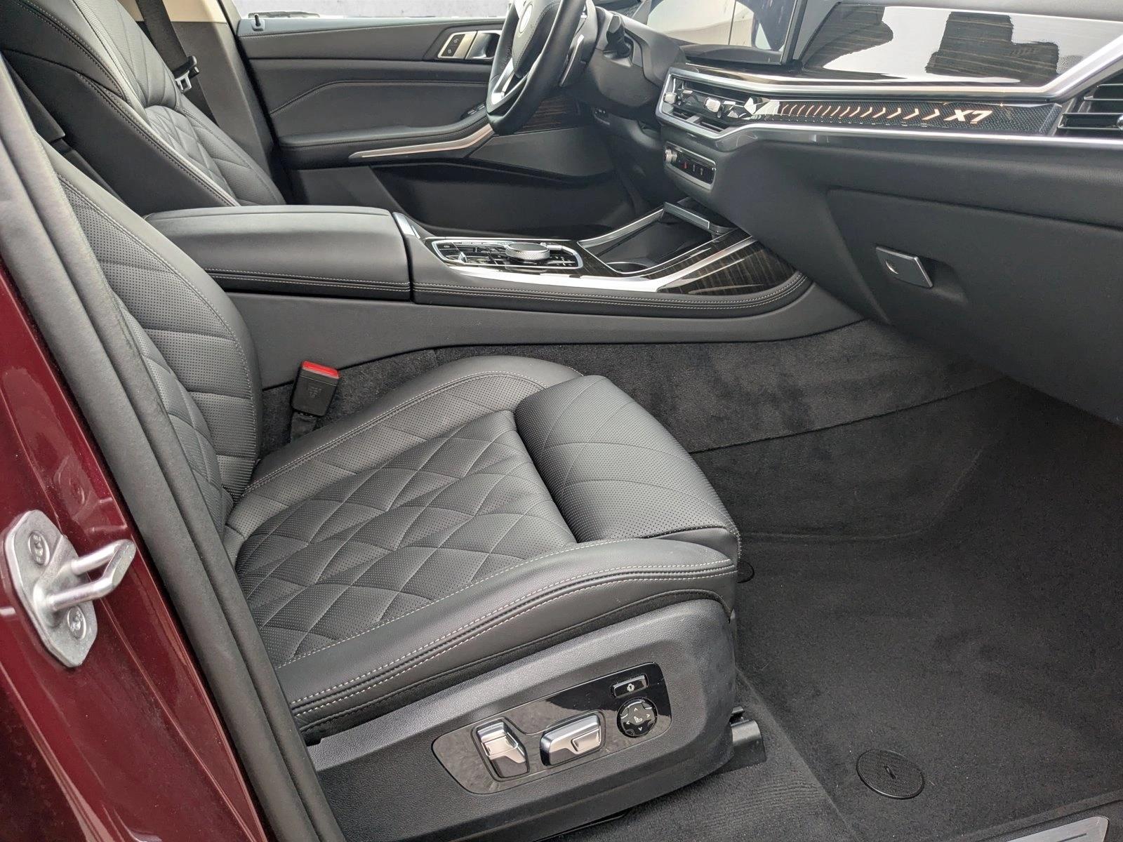 2024 BMW X7 - Image 21
