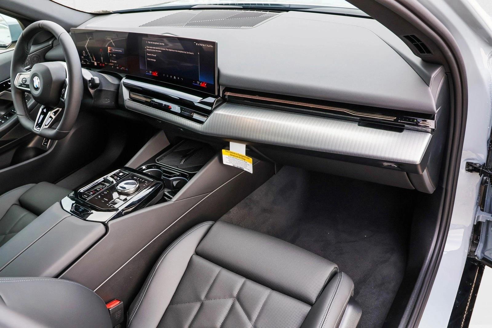 2025 BMW 530I - Image 23