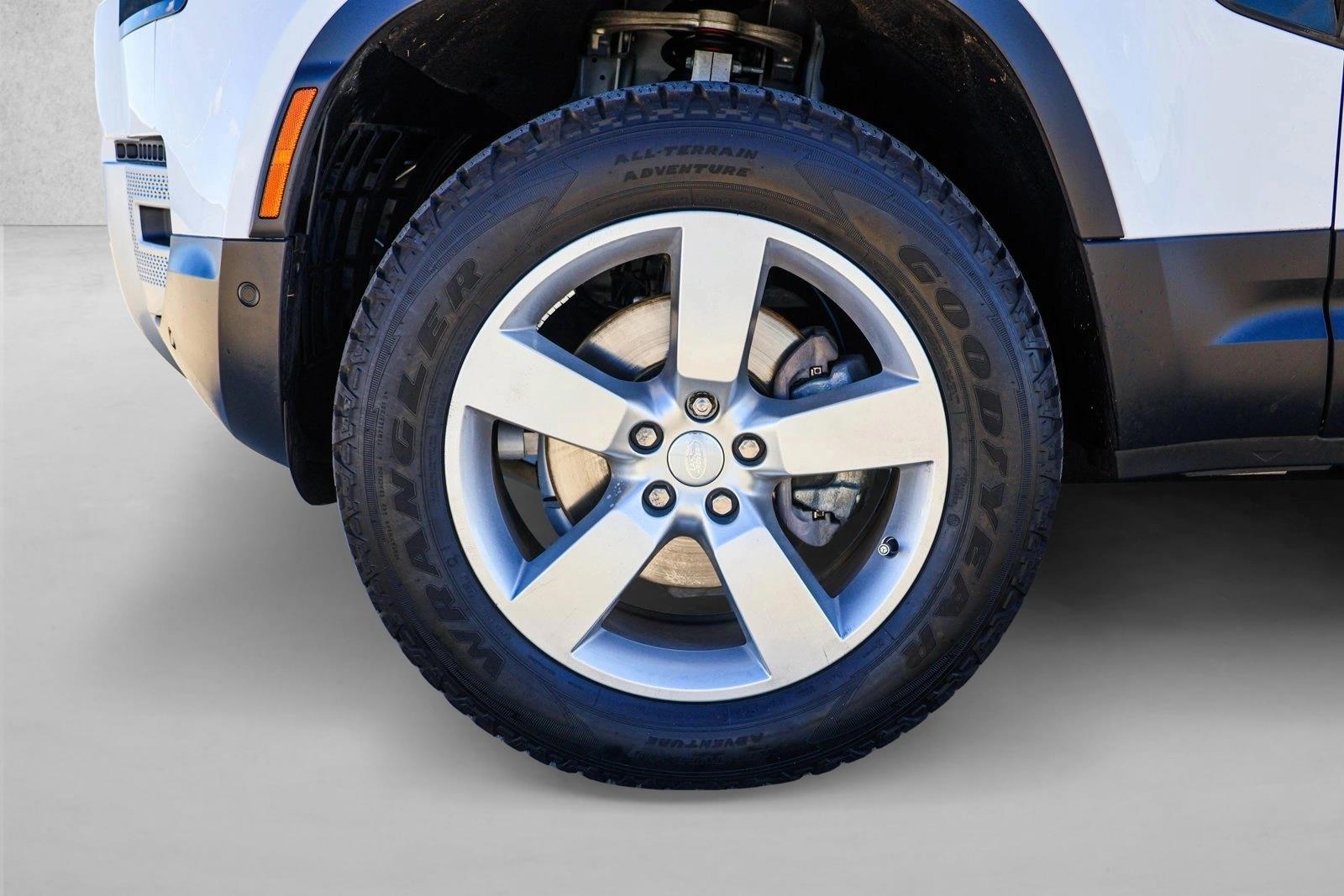 2024 LAND ROVER DEFENDER - Image 9