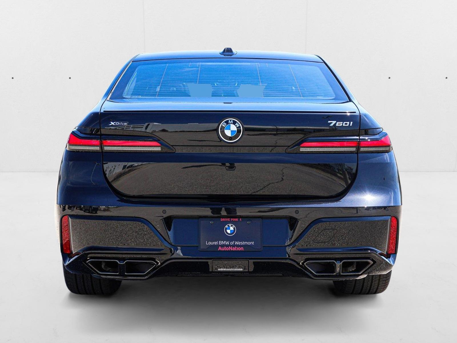 2025 BMW 7 Series 760i - Photo 6