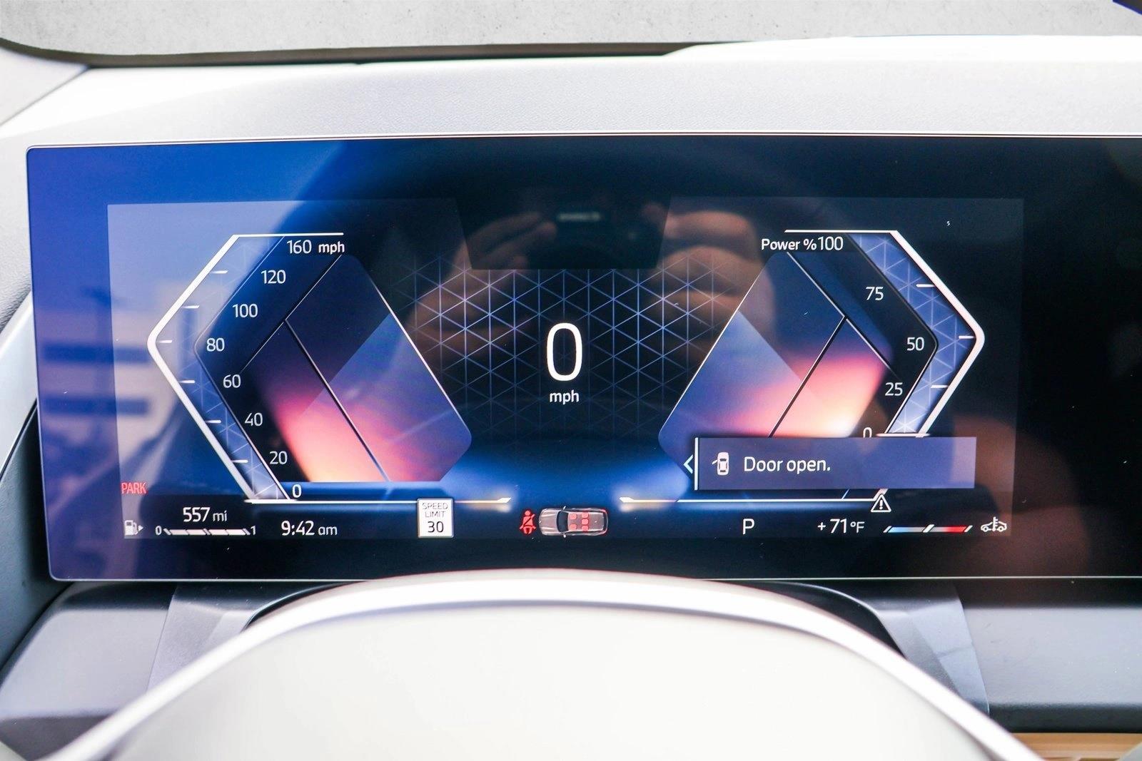 2026 BMW X3 30 - Photo 14