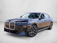 2027 BMW 740i