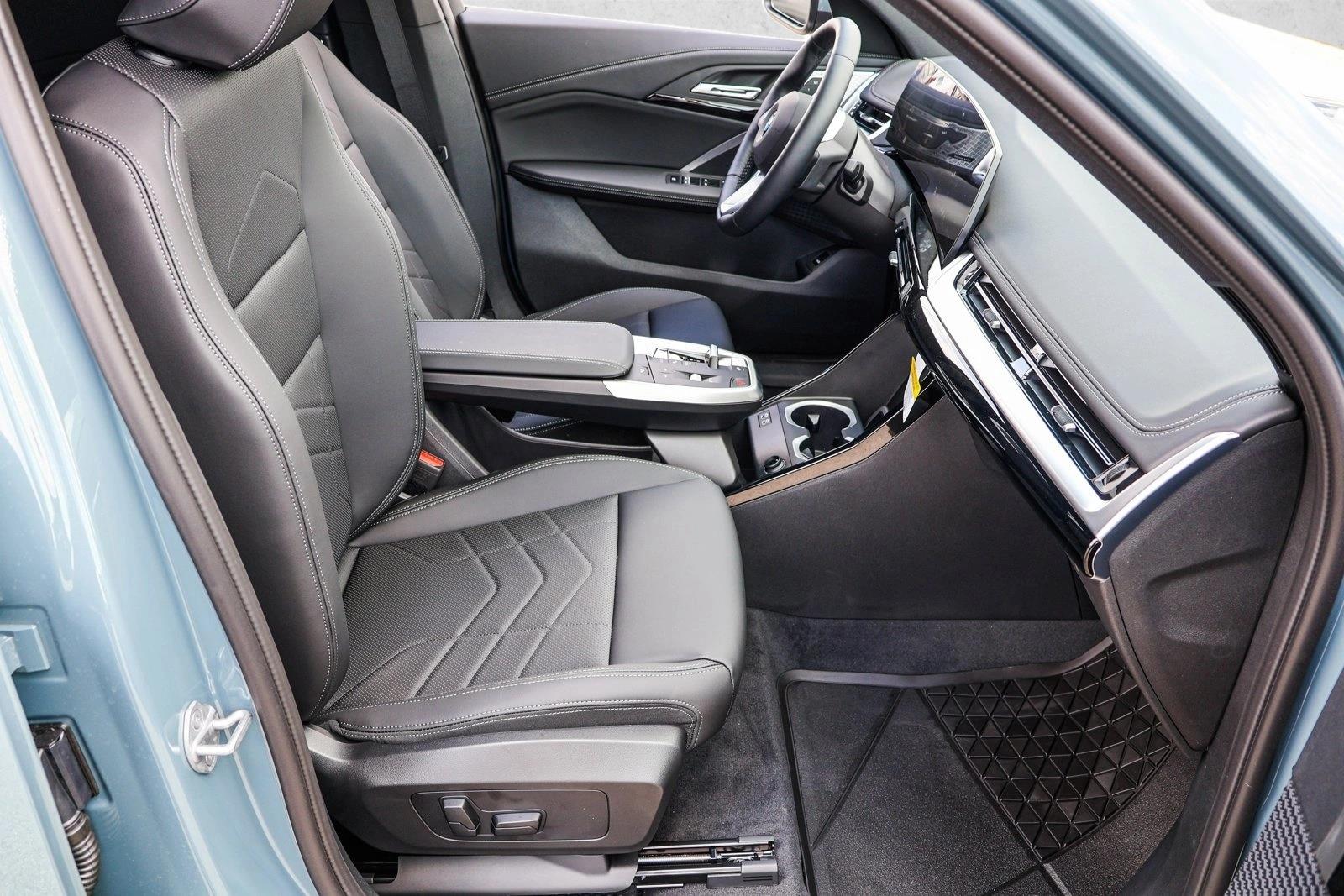 2025 BMW X1 28i - Photo 25