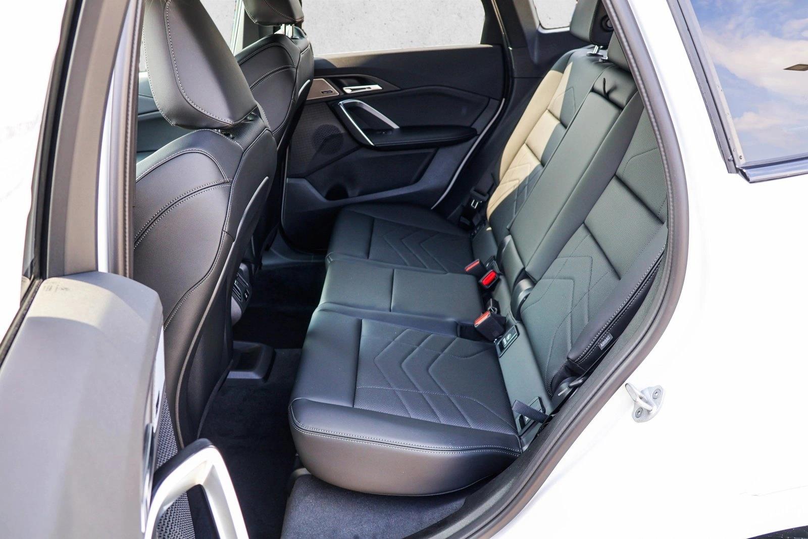 2026 BMW X1 M35i - Photo 20