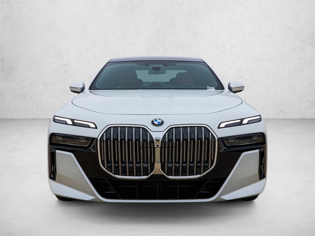 New 2026 BMW 740i xDrive Sedan