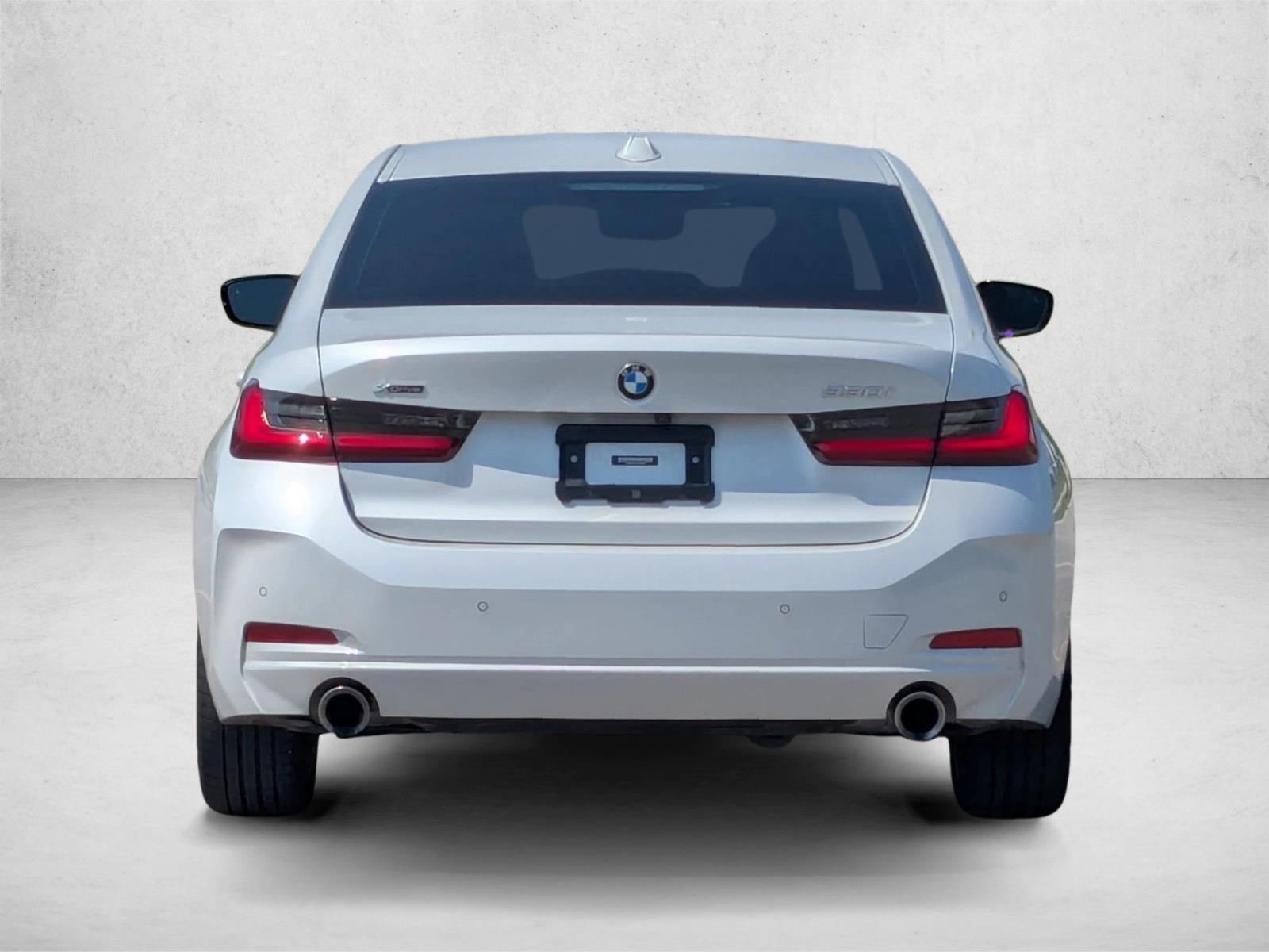 2023 Bmw 330i xDrive photo 4