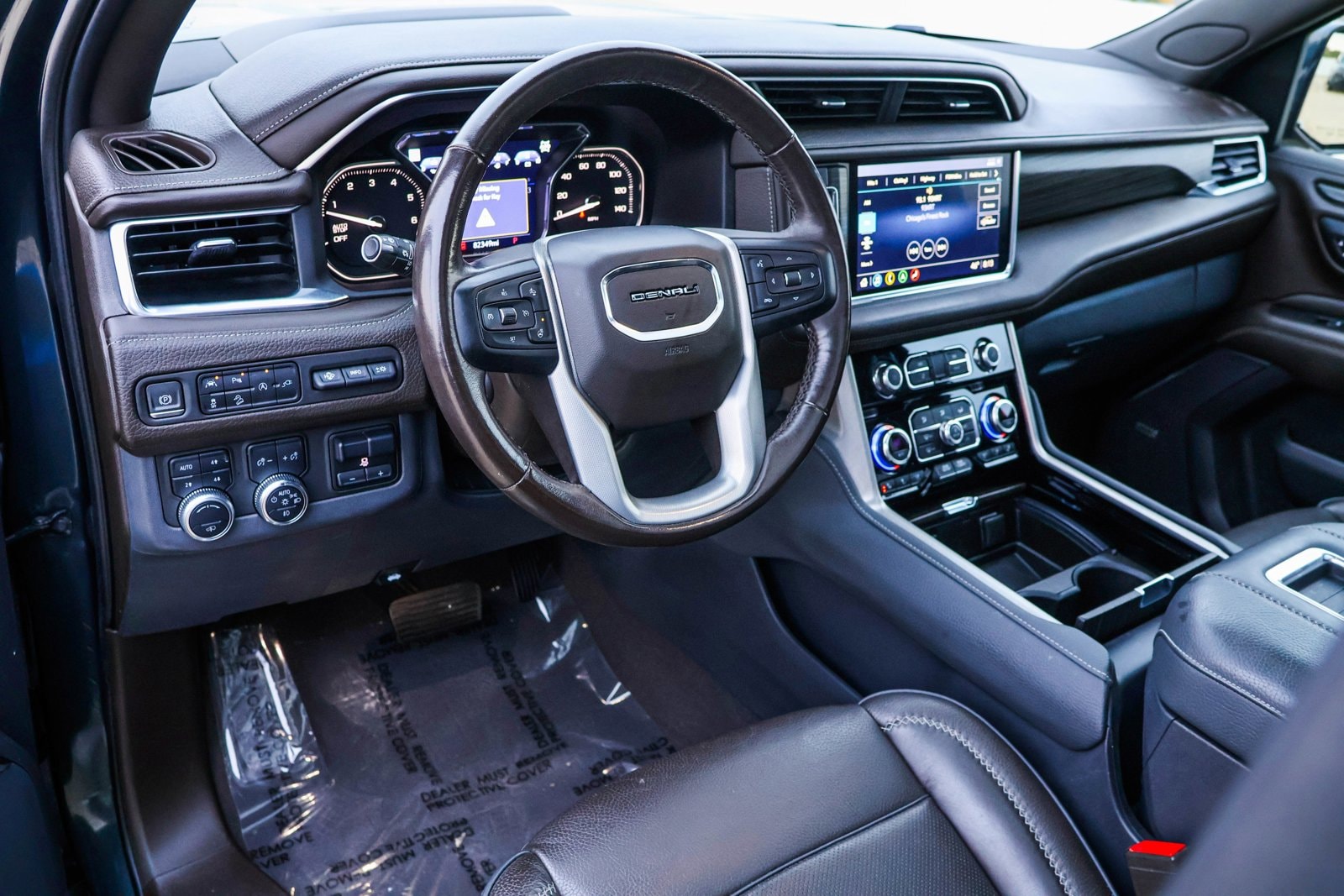 2021 GMC YUKON - Image 10