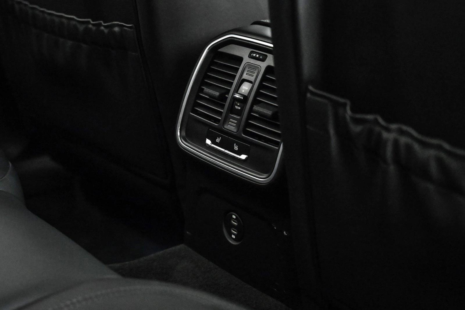 2021 PORSCHE MACAN - Image 18