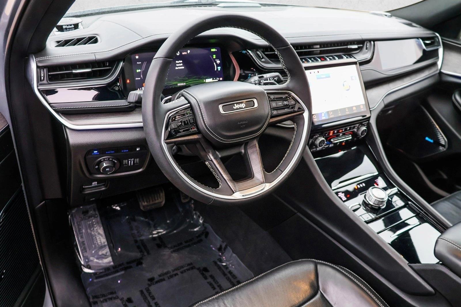 2022 JEEP GRAND CHEROKEE - Image 10