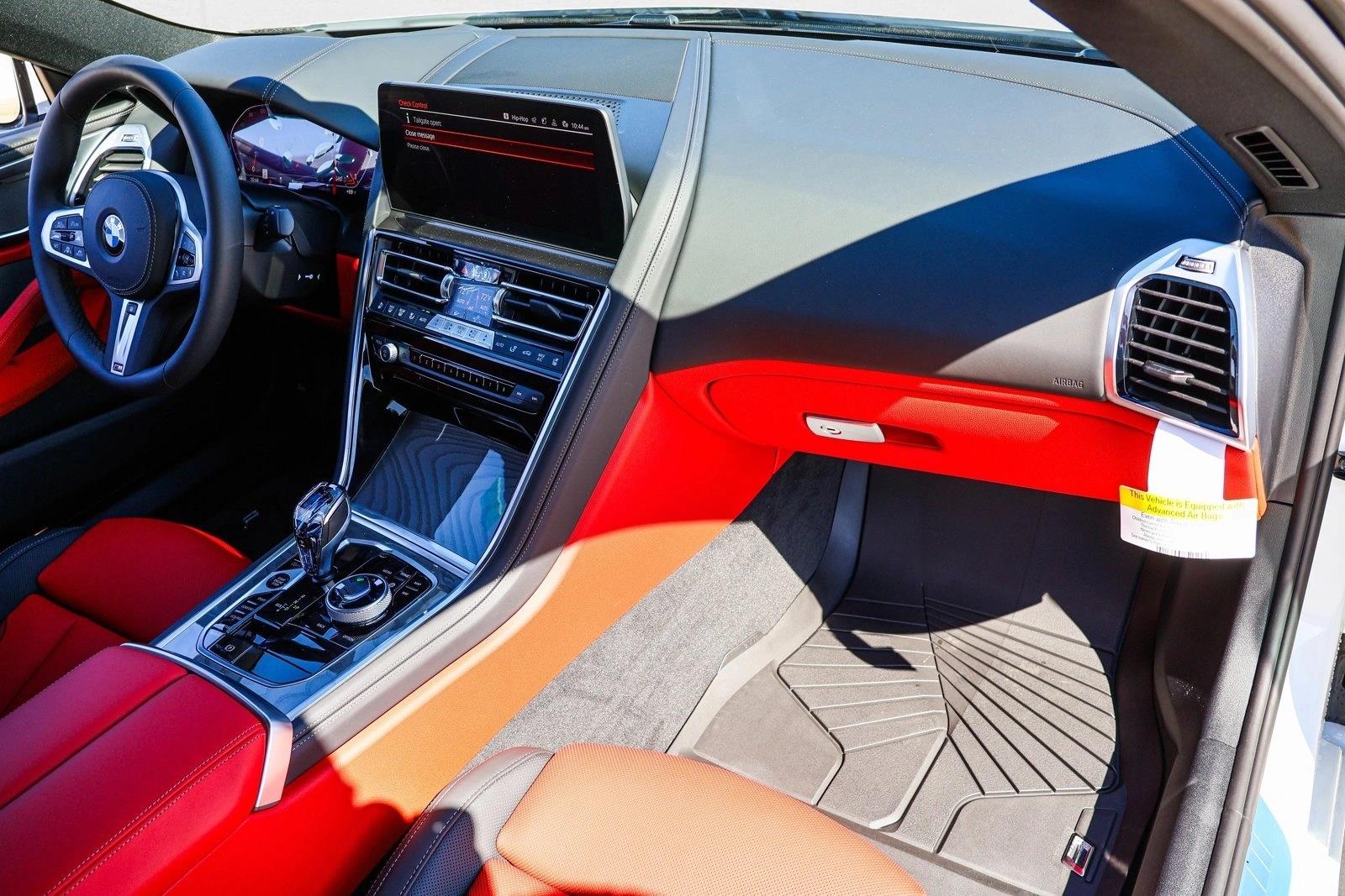 2026 BMW 8 Series 840i - Photo 25