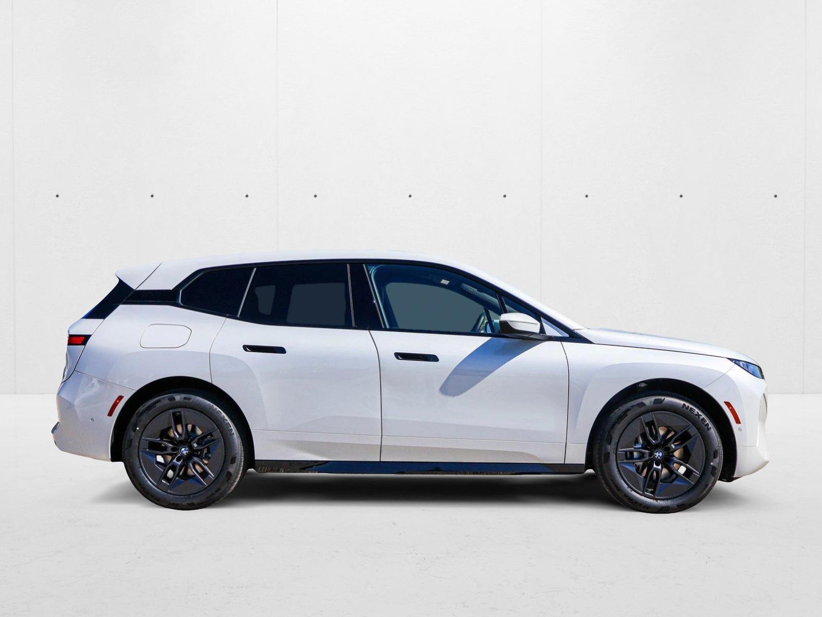 2026 Bmw iX iX xDrive60 photo 2
