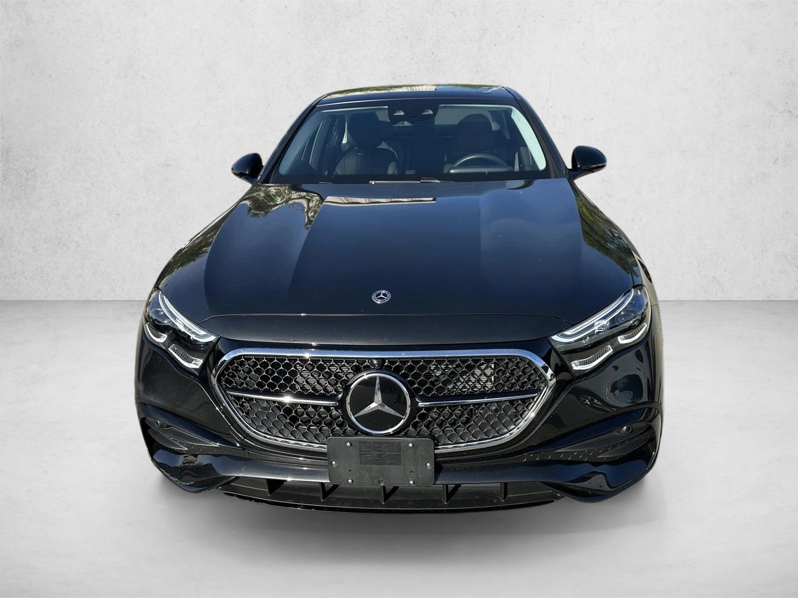 2025 Mercedes Benz E 450 4MATIC Sedan photo 2