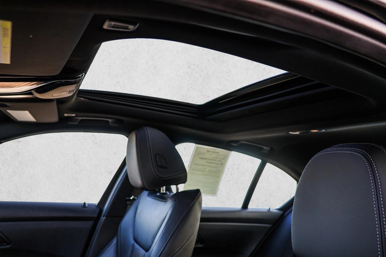 2025 BMW 330I - Image 11