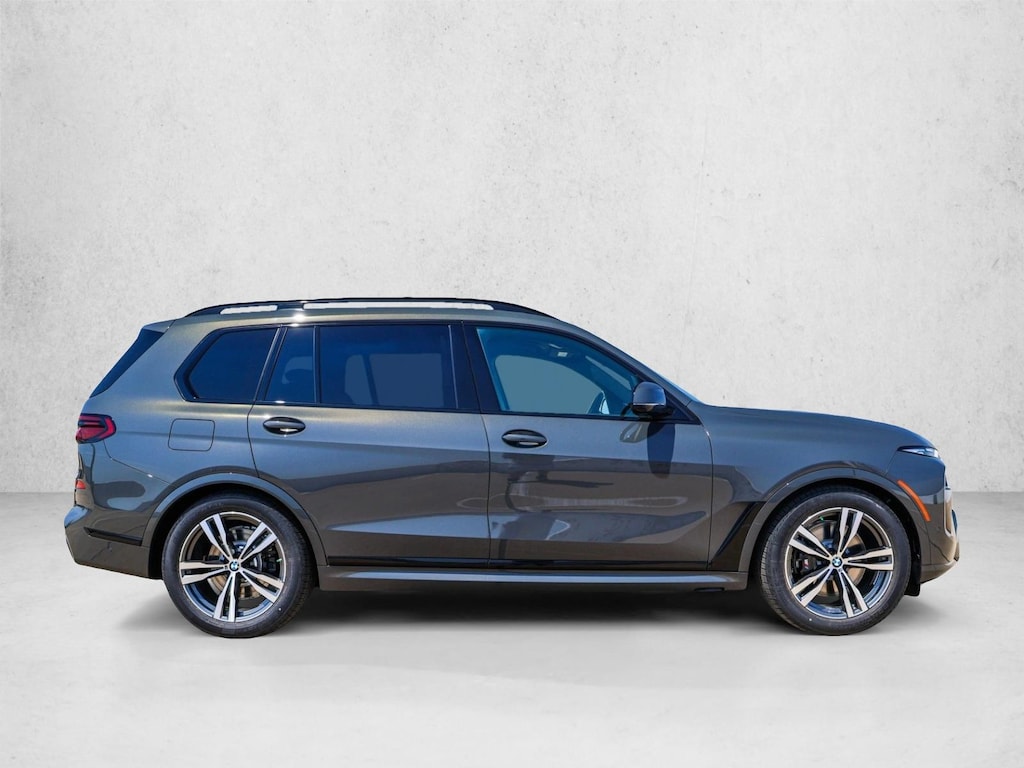 New 2027 BMW X7 xDrive40i SUV