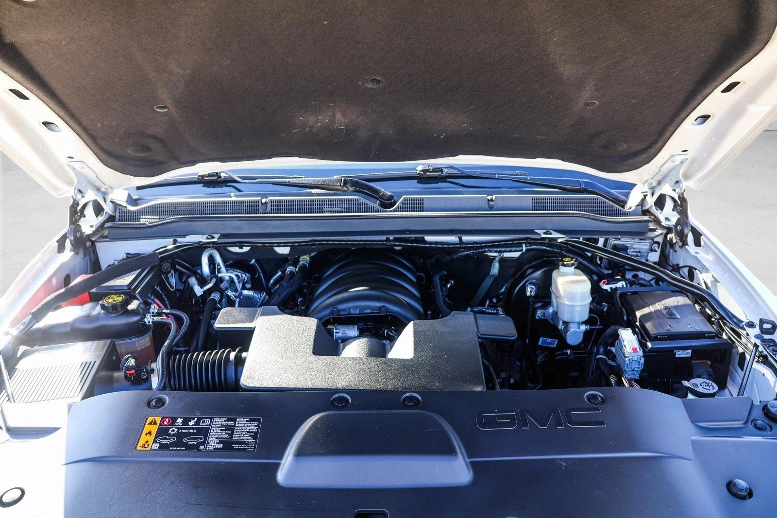 2019 GMC YUKON - Image 30