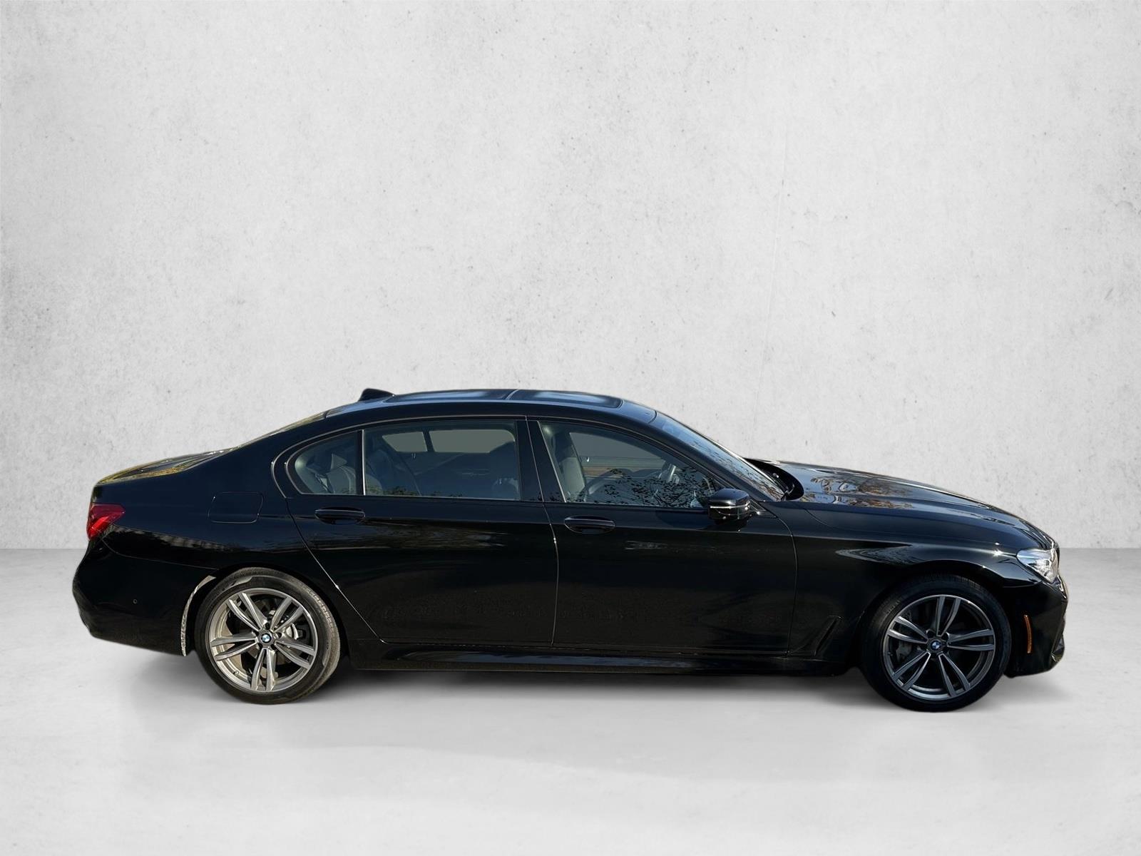 2018 Bmw 750i xDrive Sedan photo 4