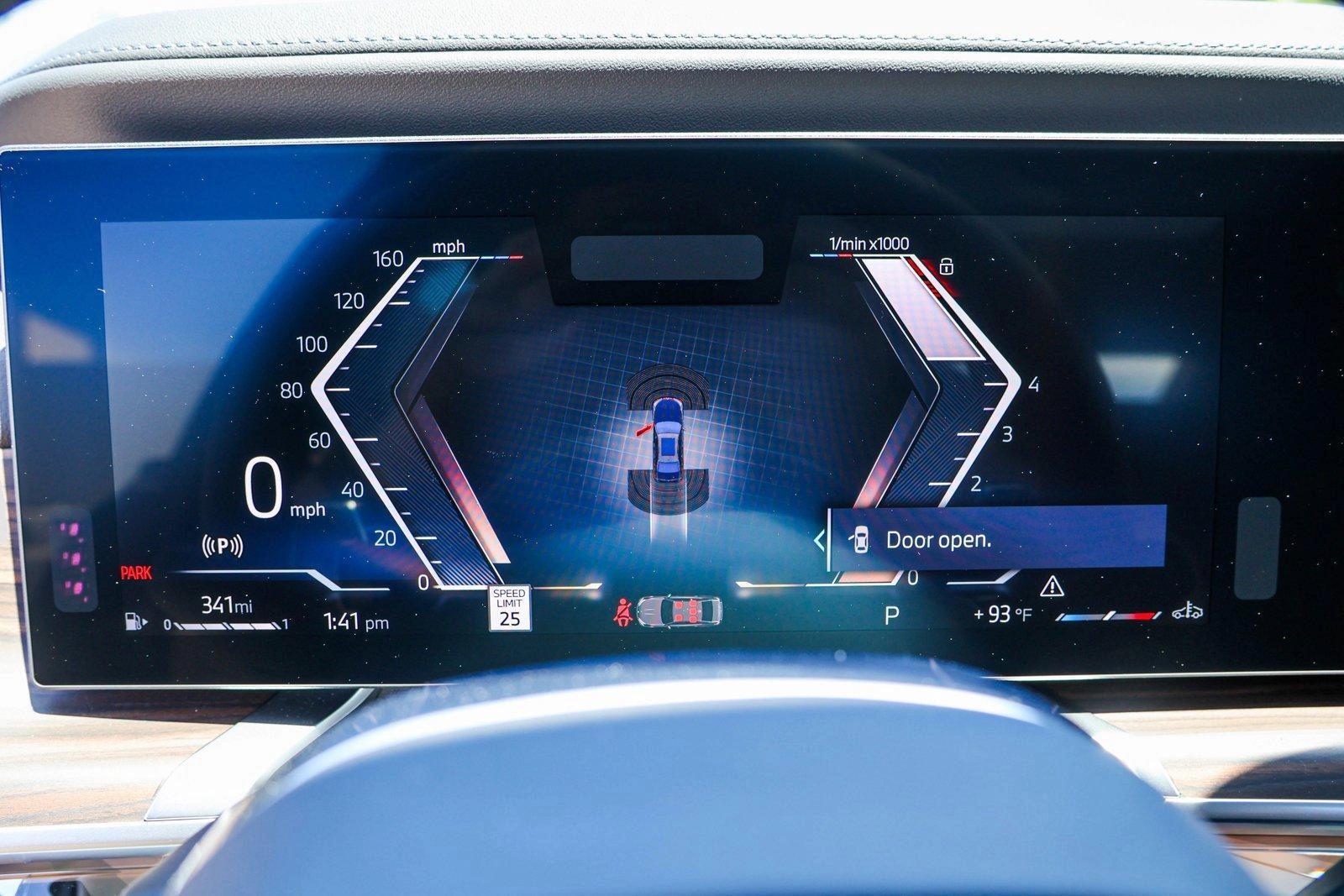 2025 BMW 7 Series 760i - Photo 14