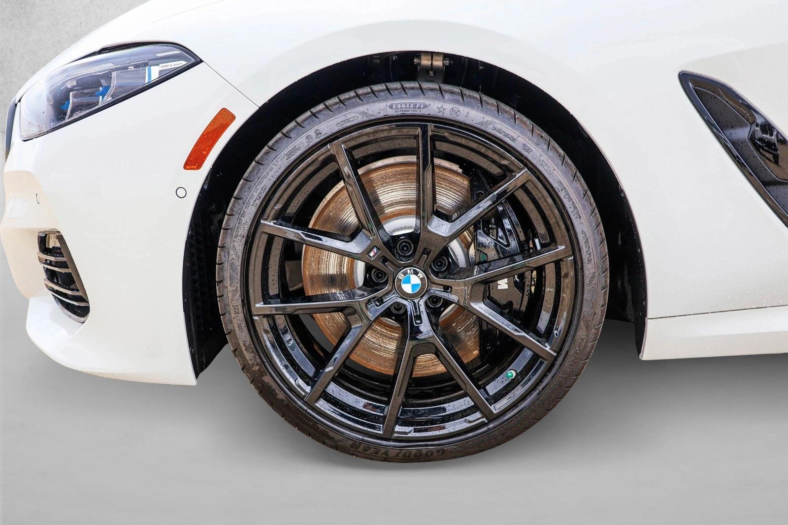 2026 BMW 8 Series 840i - Photo 9