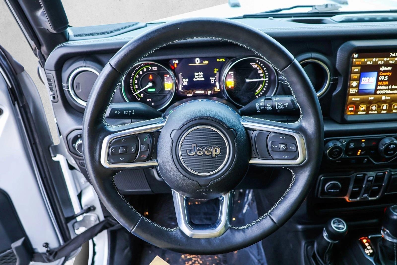 2022 JEEP WRANGLER - Image 12