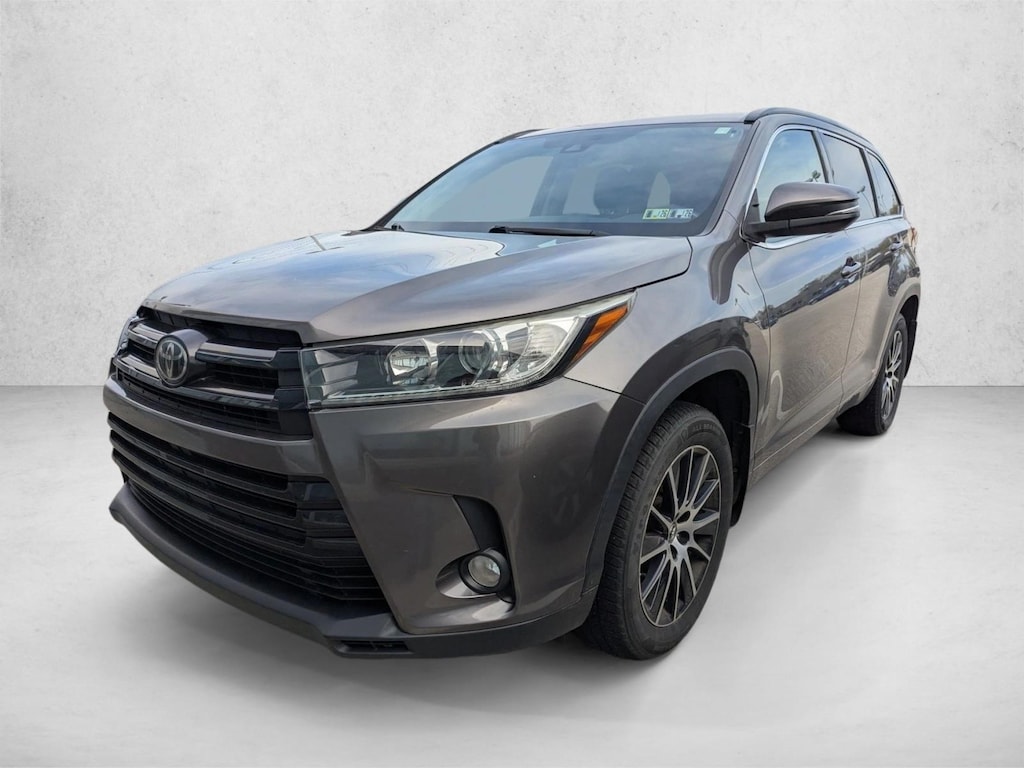 Used 2017 Toyota Highlander SUV