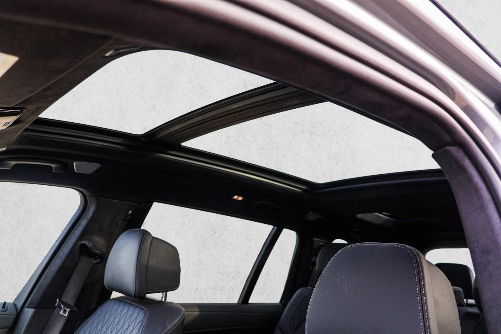 2024 BMW X7 - Image 11