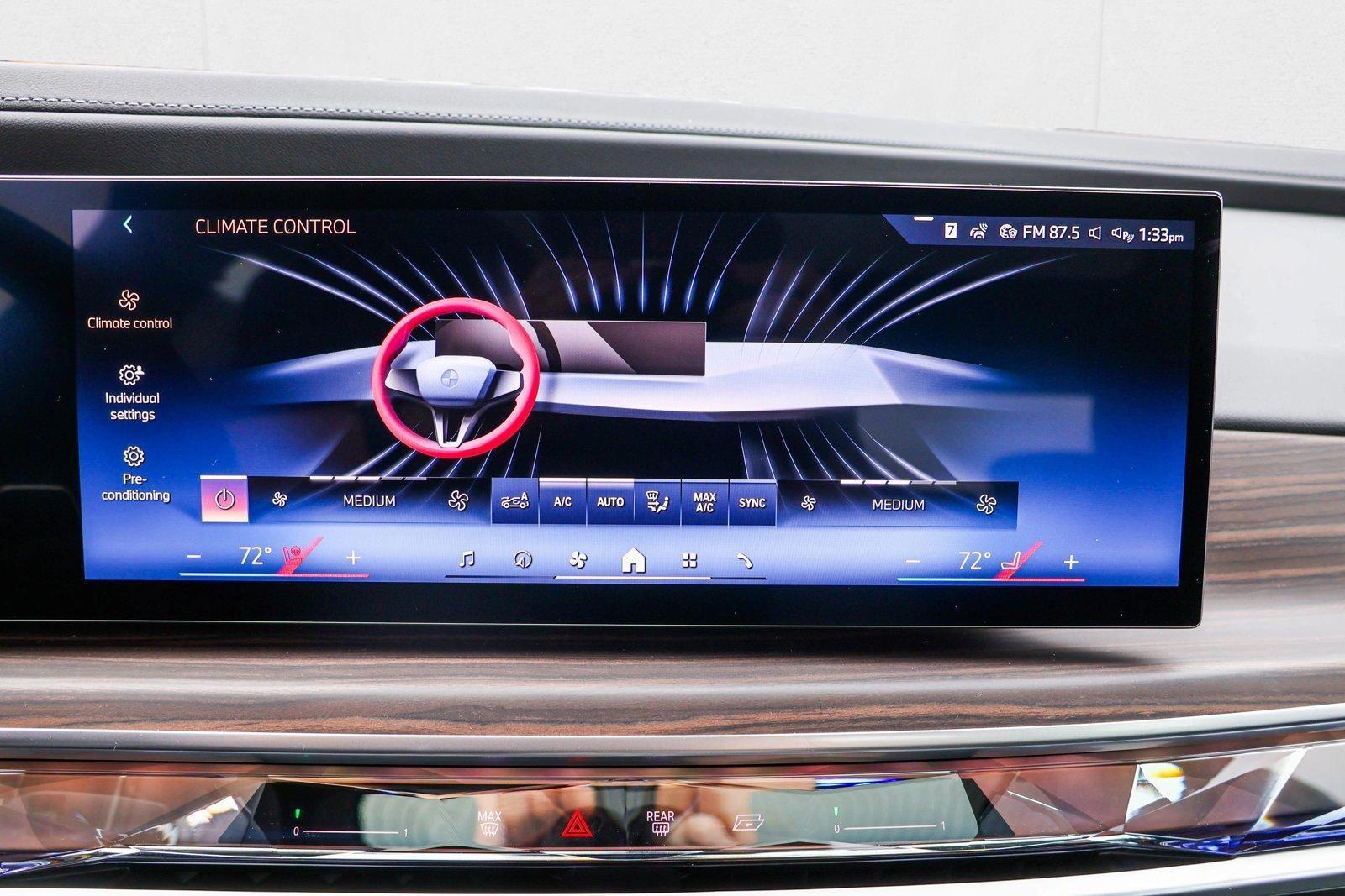 2025 BMW 7 Series 740i - Photo 18