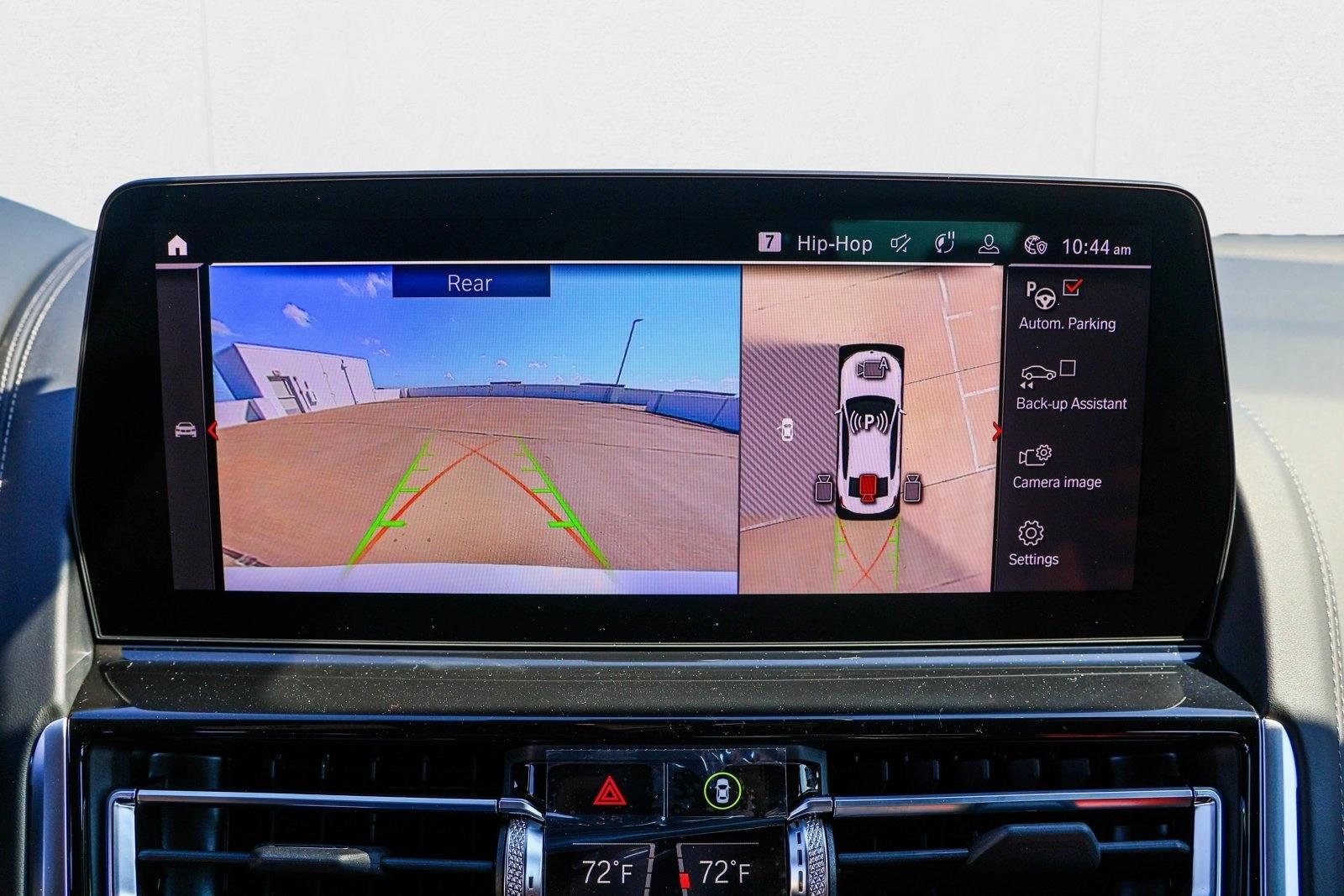 2026 BMW 8 Series 840i - Photo 17