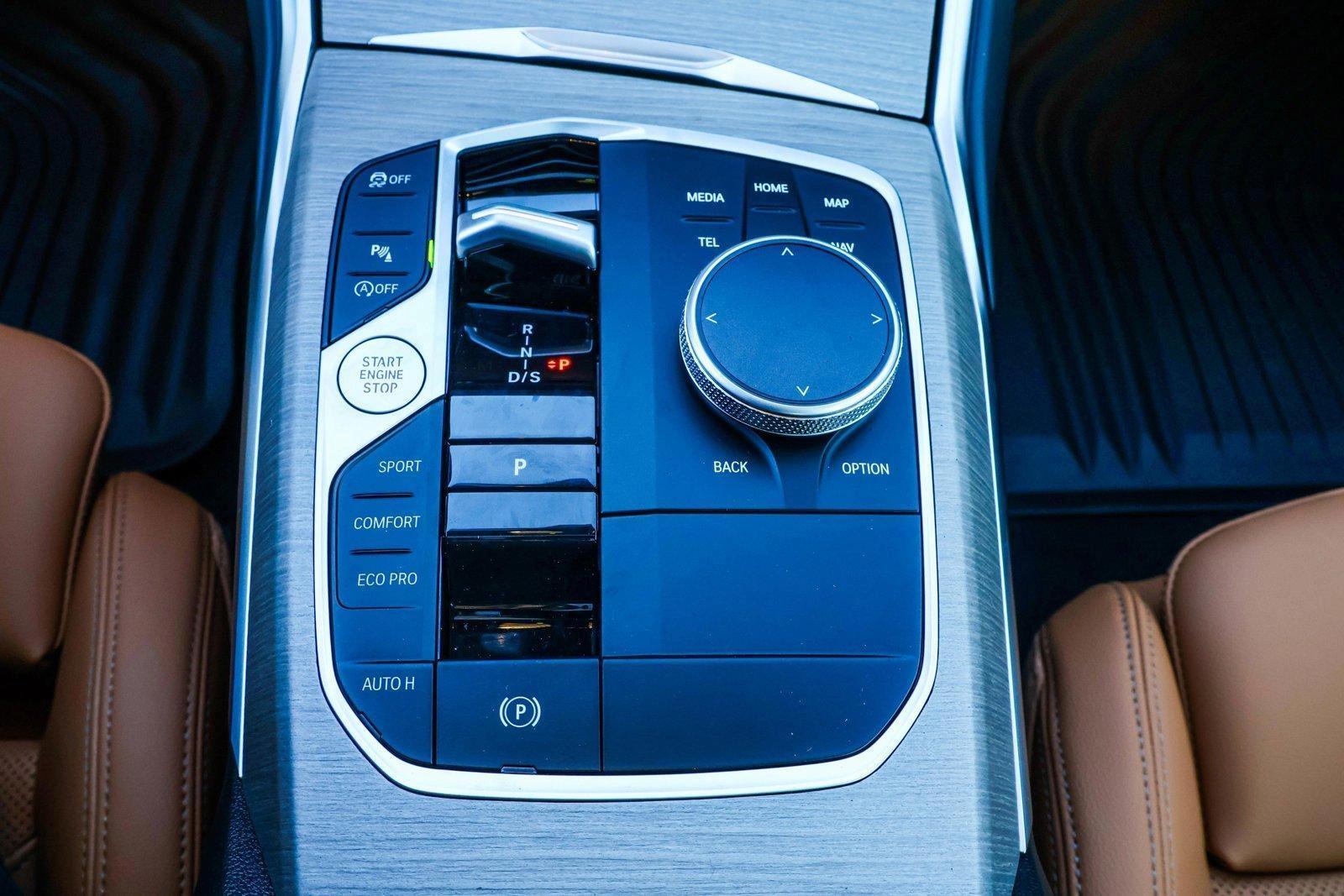 2025 BMW 330I - Image 20