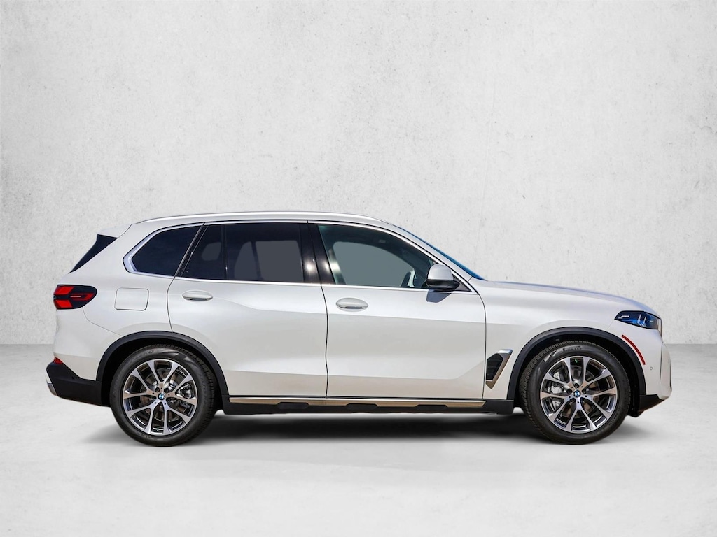New 2026 BMW X5 PHEV xDrive50e SUV