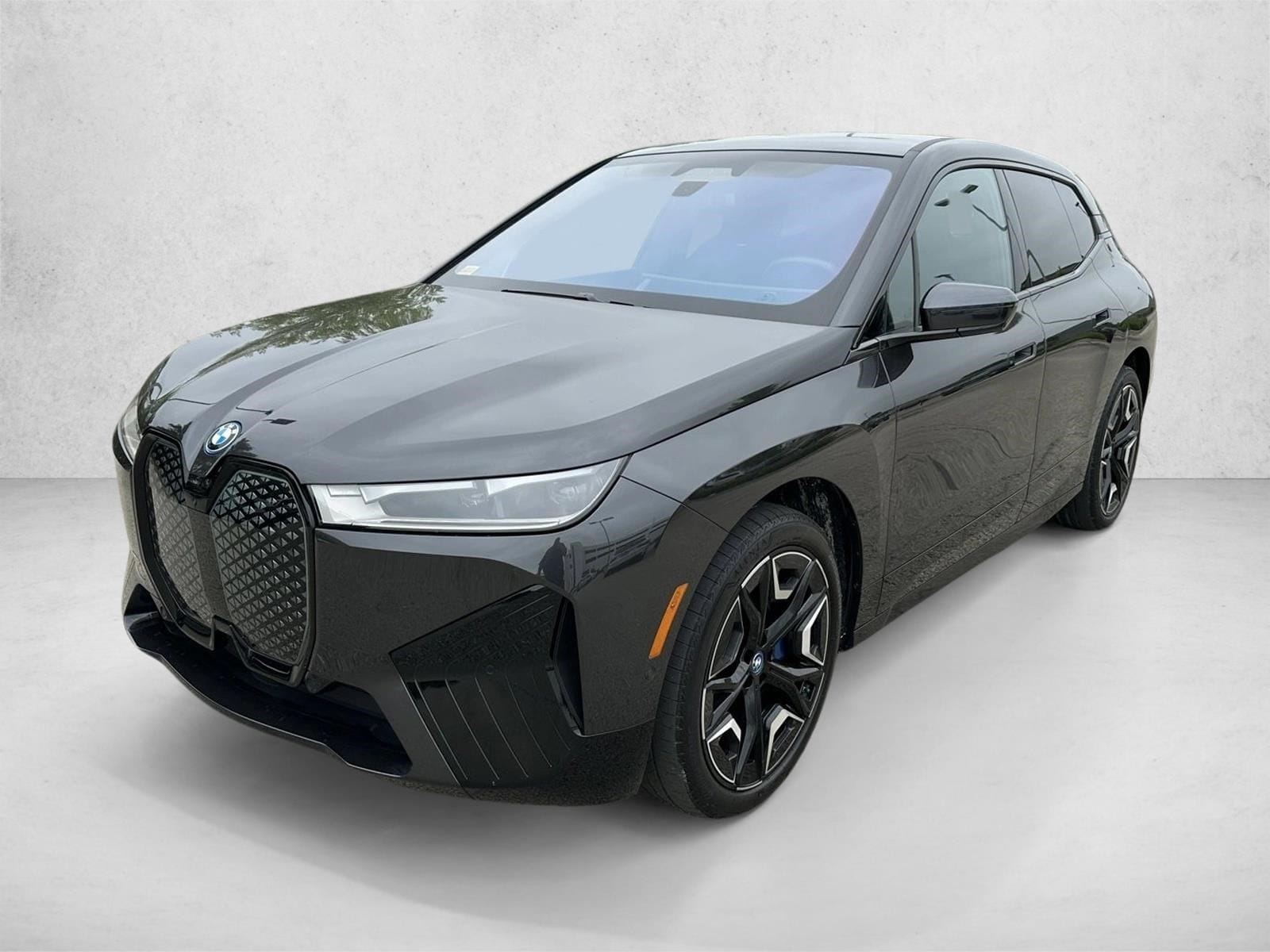 2024 BMW iX xDrive50's photo