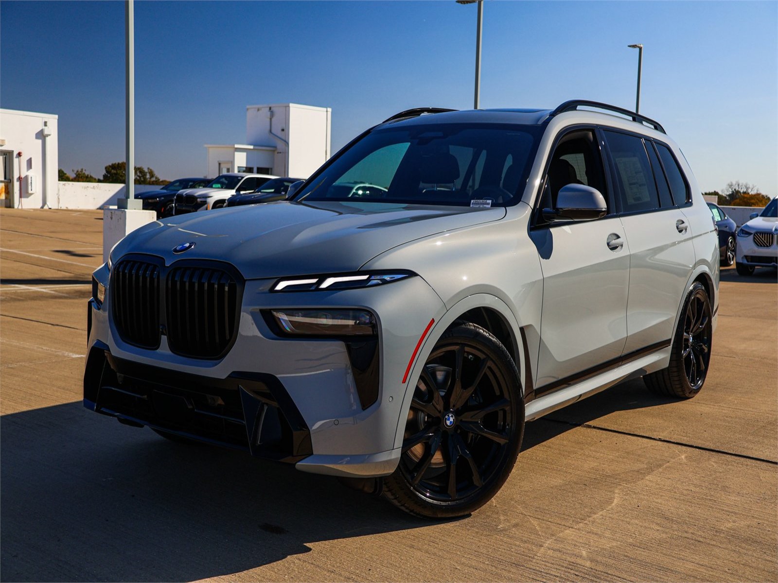 2027 BMW X7