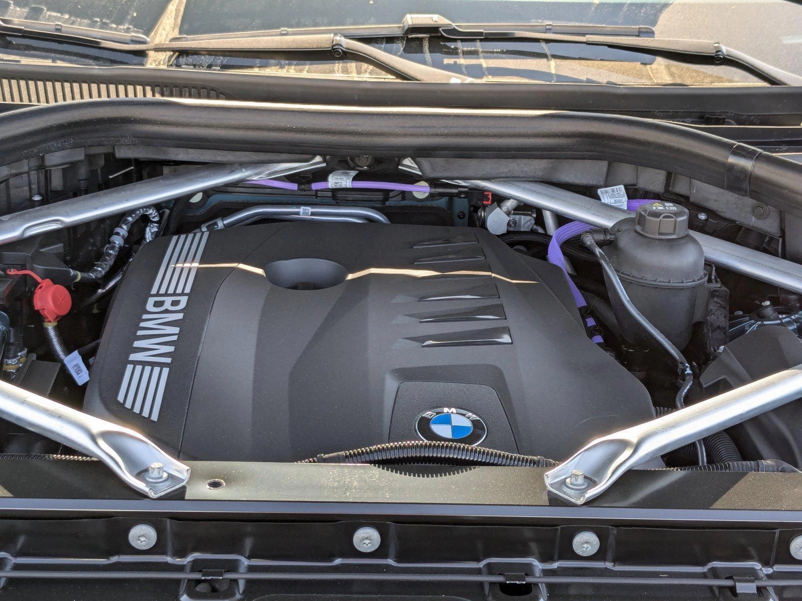 2025 BMW X5 - Image 17