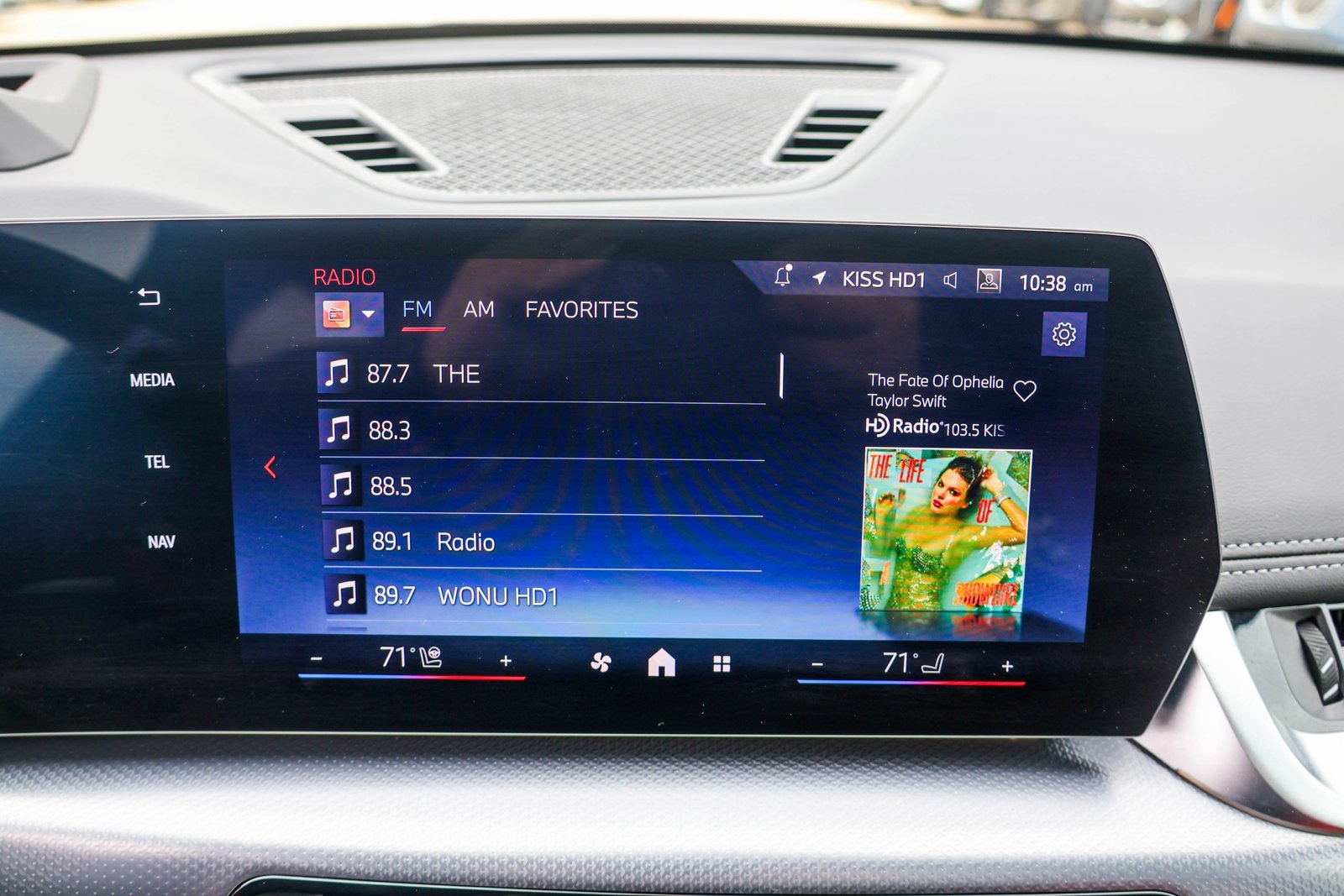 2024 BMW X1 - Image 17