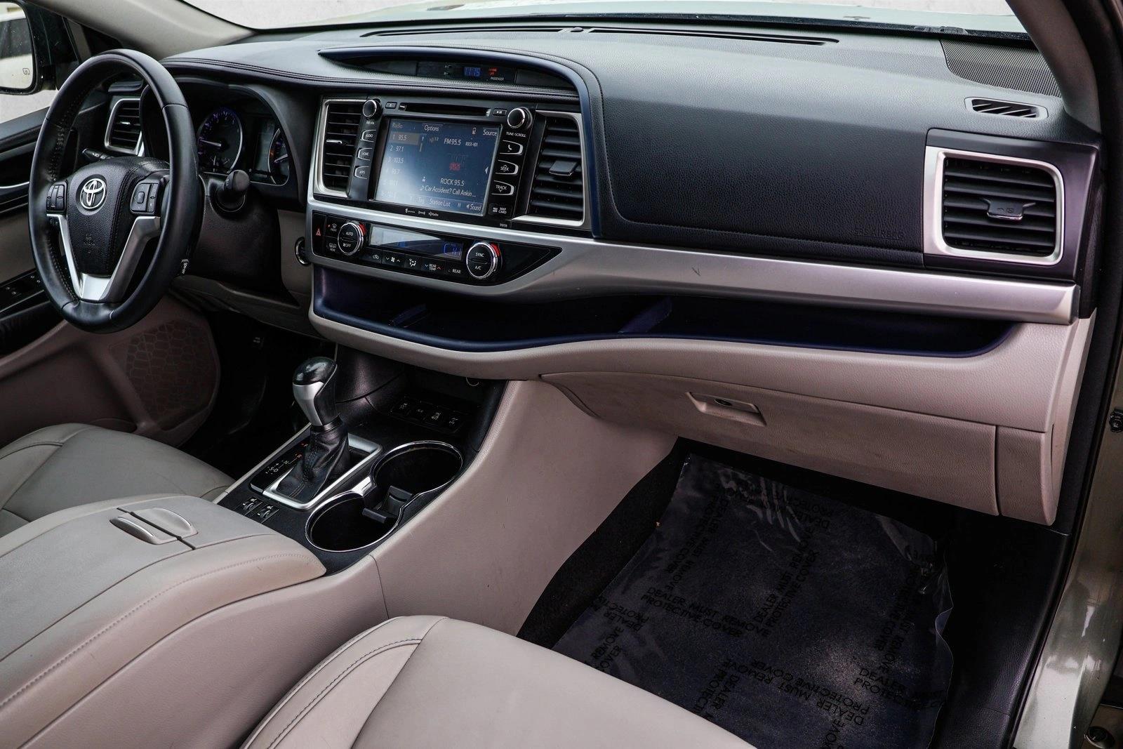 2016 TOYOTA HIGHLANDER - Image 27