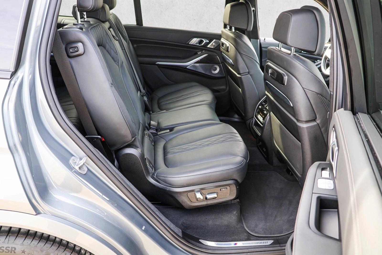 2024 BMW X7 - Image 25