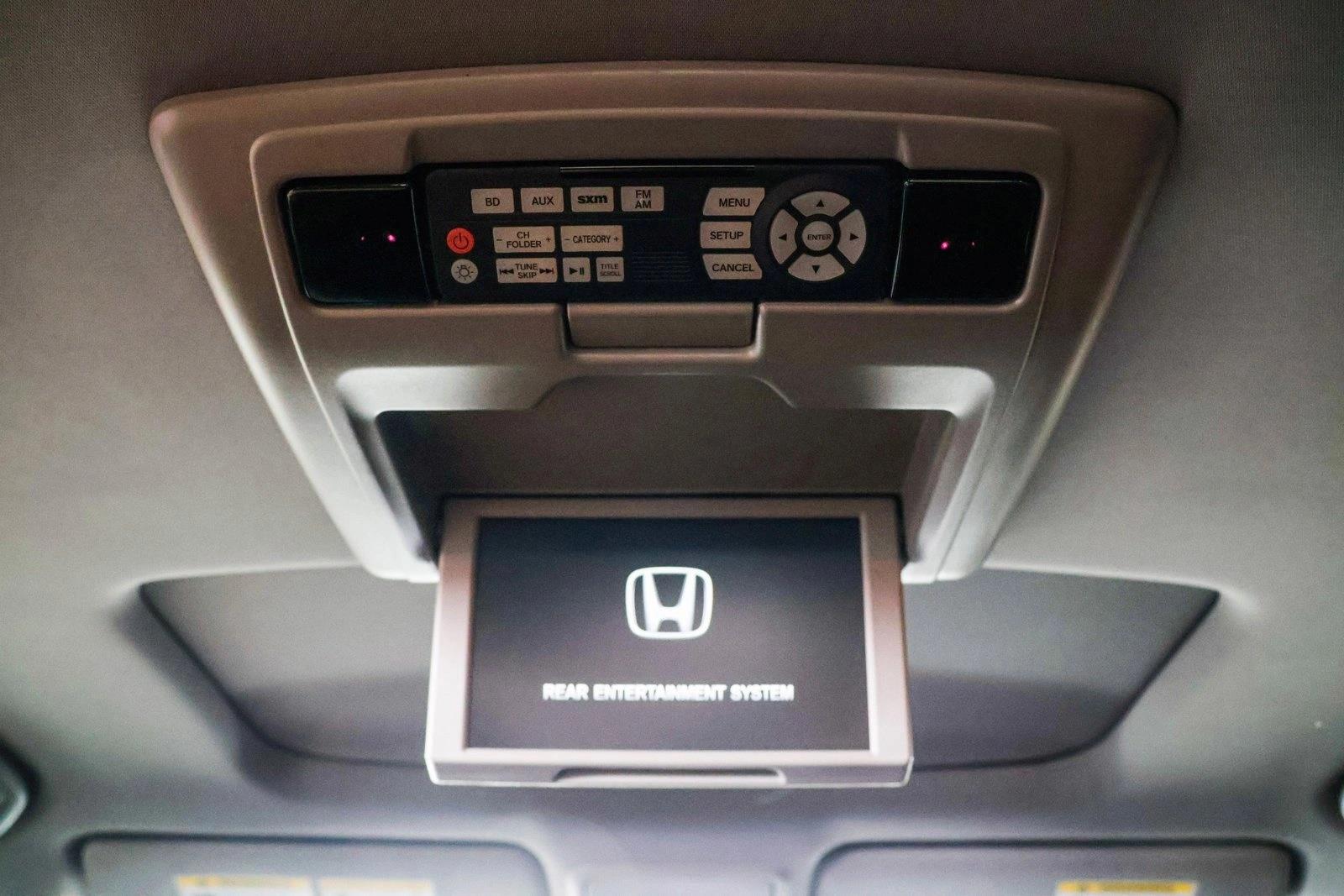 2017 HONDA PILOT - Image 23