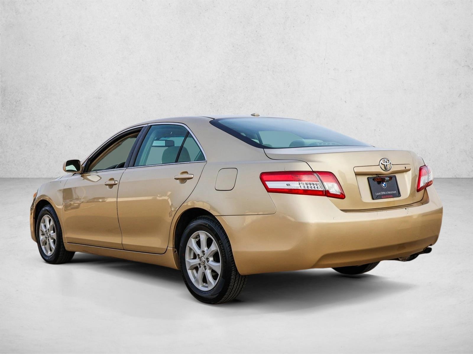 2010 TOYOTA CAMRY - Image 7