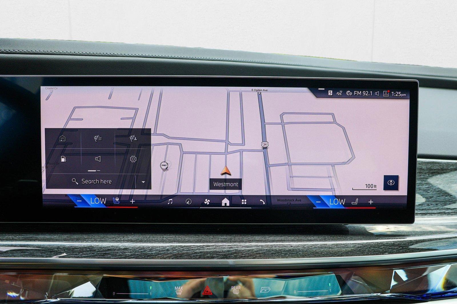 2025 BMW 7 Series 760i - Photo 16