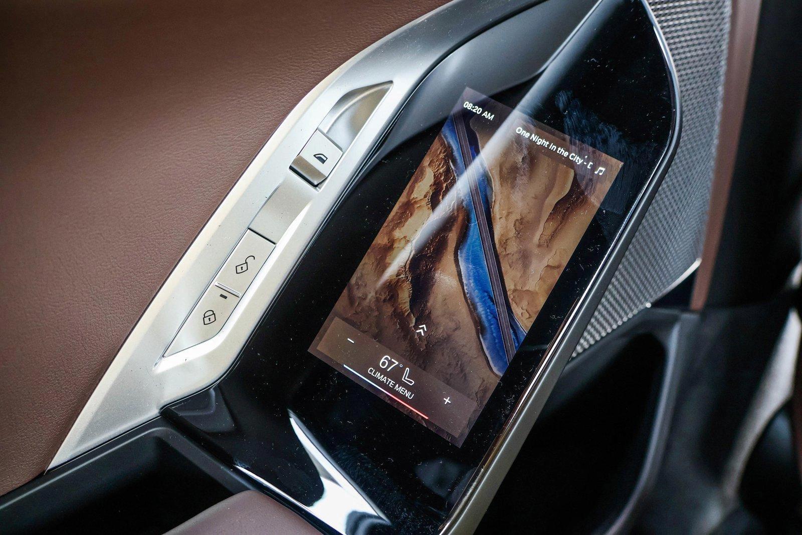 2025 BMW 7 Series 760i - Photo 21