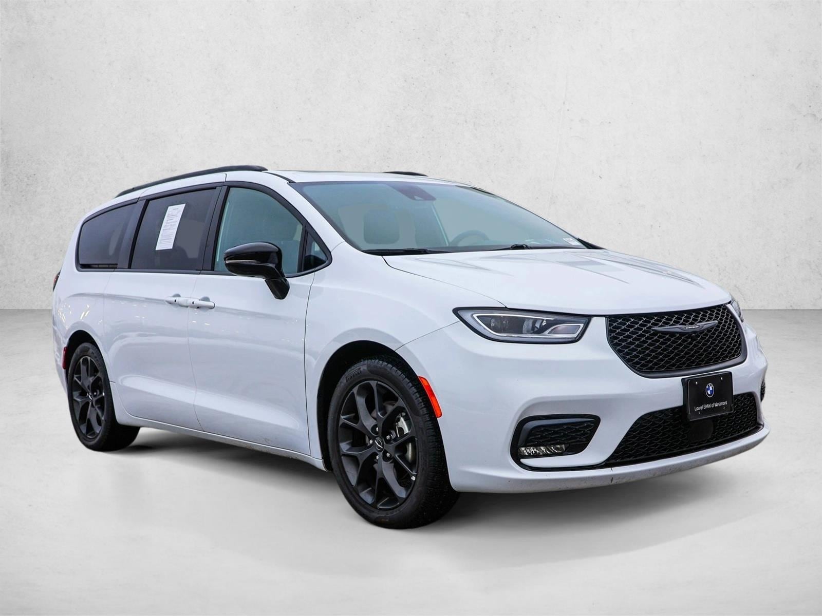 2025 CHRYSLER PACIFICA - Image 3