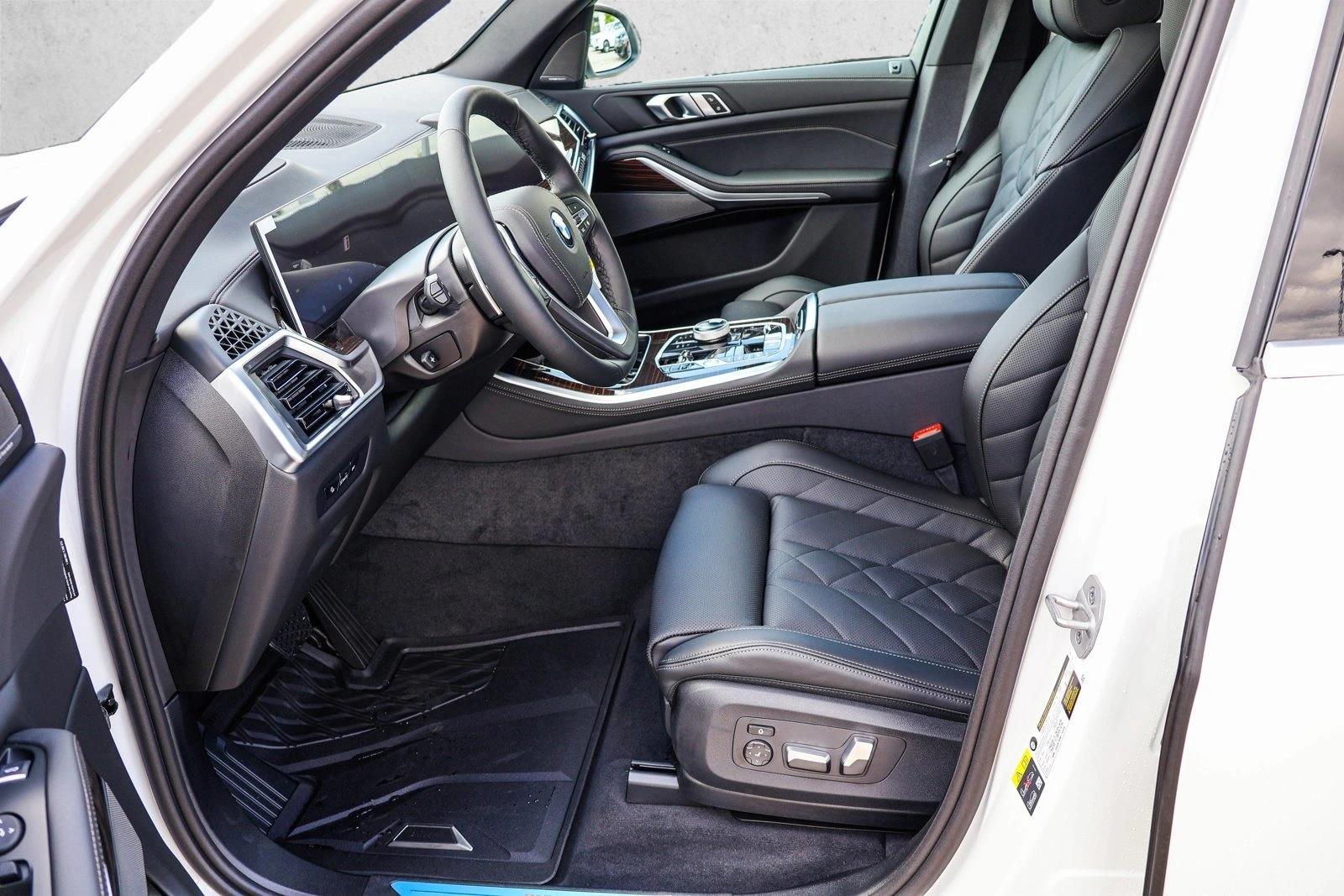 2026 BMW X5 50e - Photo 12