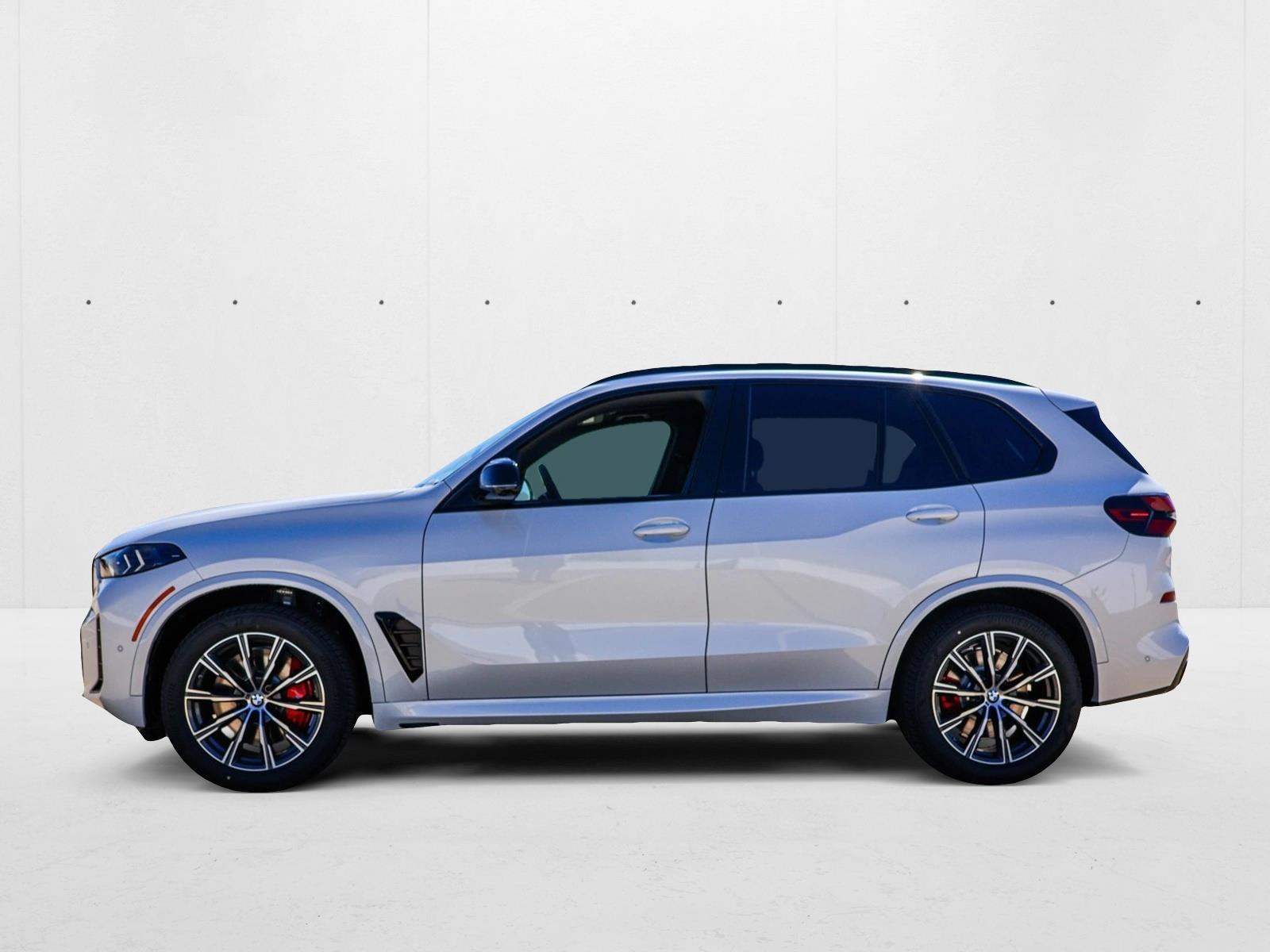 2026 BMW X5 M60i - Photo 8