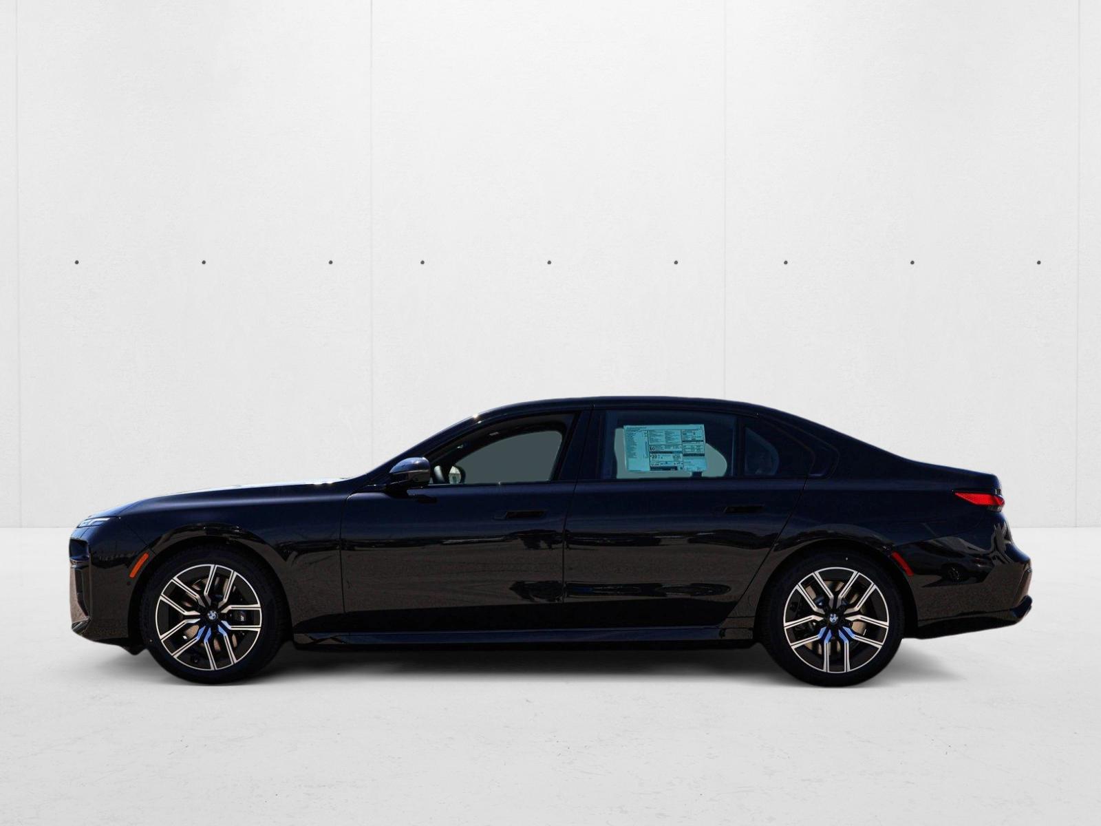 2025 BMW 7 Series 760i - Photo 8