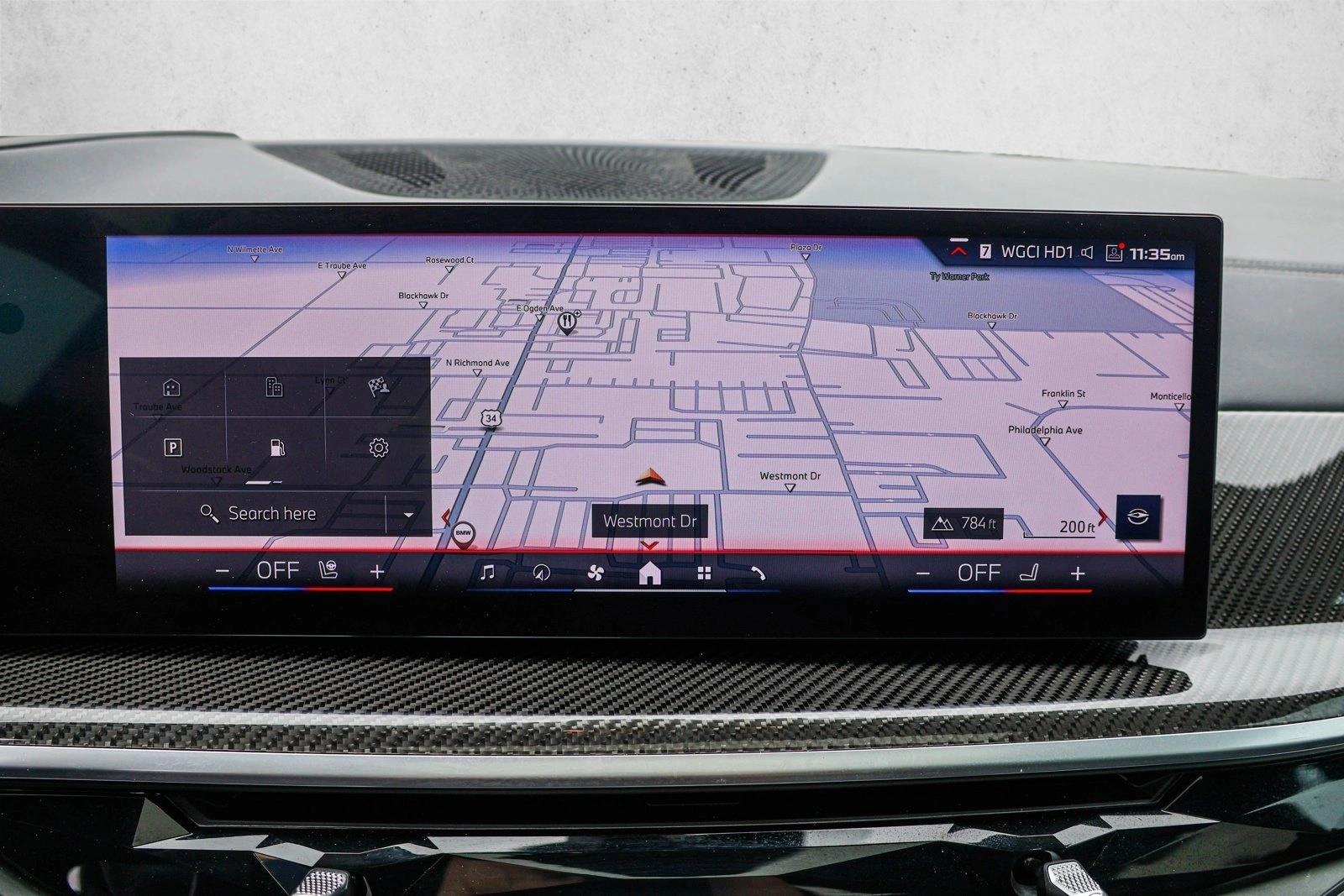 2025 BMW X7 - Image 18