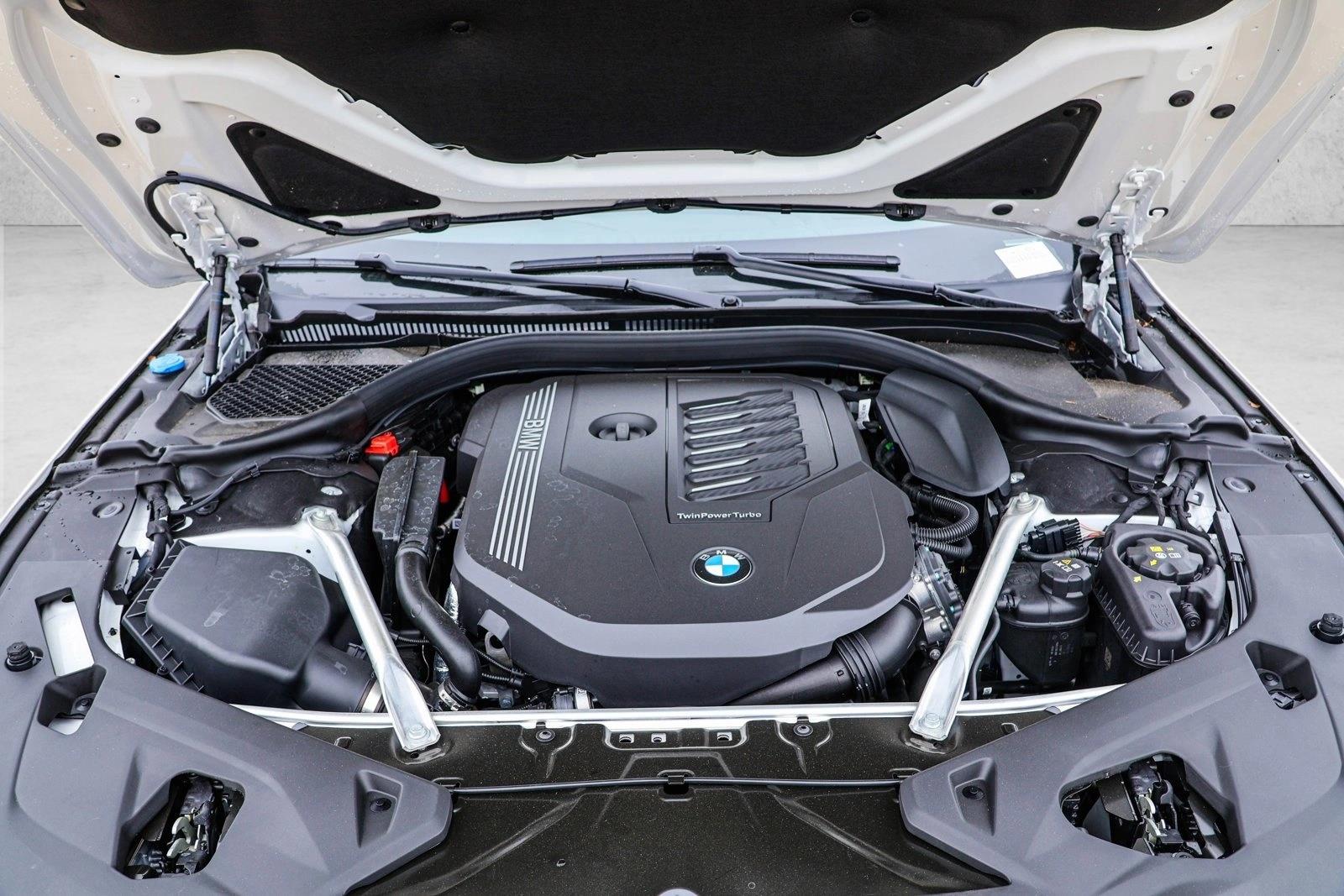 2026 BMW 8 Series 840i - Photo 24